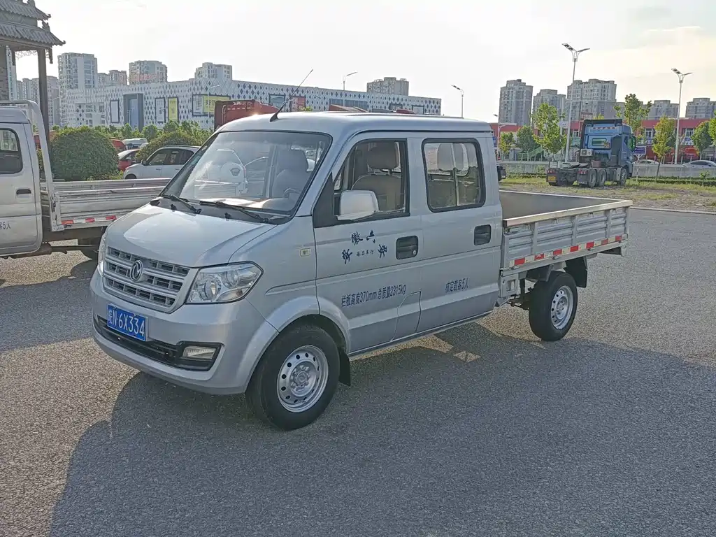 DFSK C32 2022