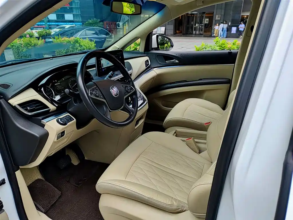 Buick GL8 2023