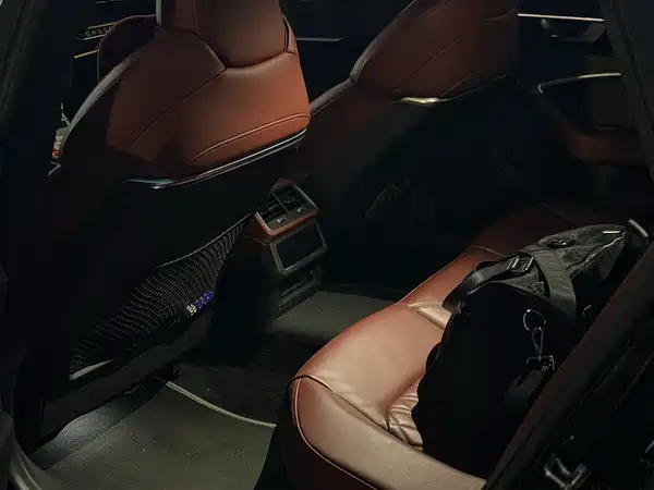 Audi A7L 2023