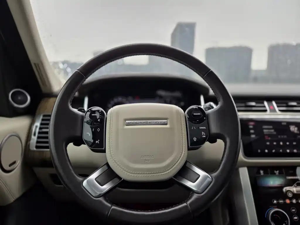 Land Rover Range Rover 2020 — фото 9