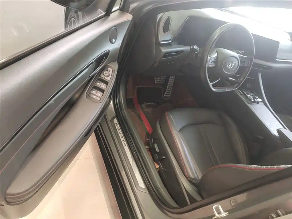 Hyundai Sonata 2020 — фото 16