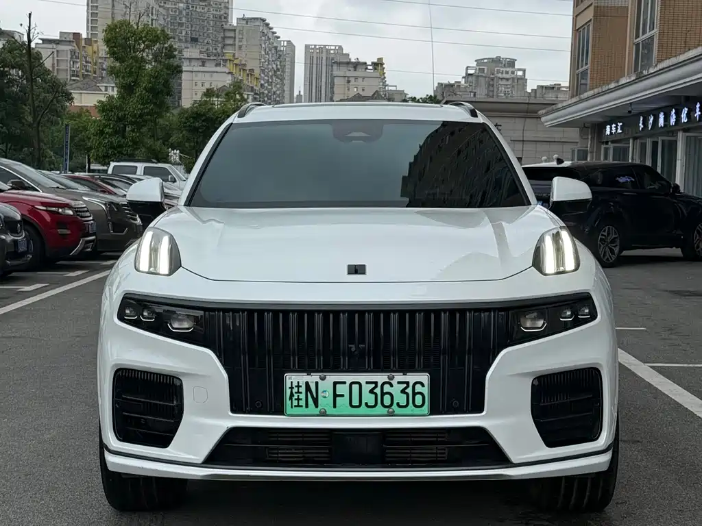 Lynk & Co 09 EM-P 2022