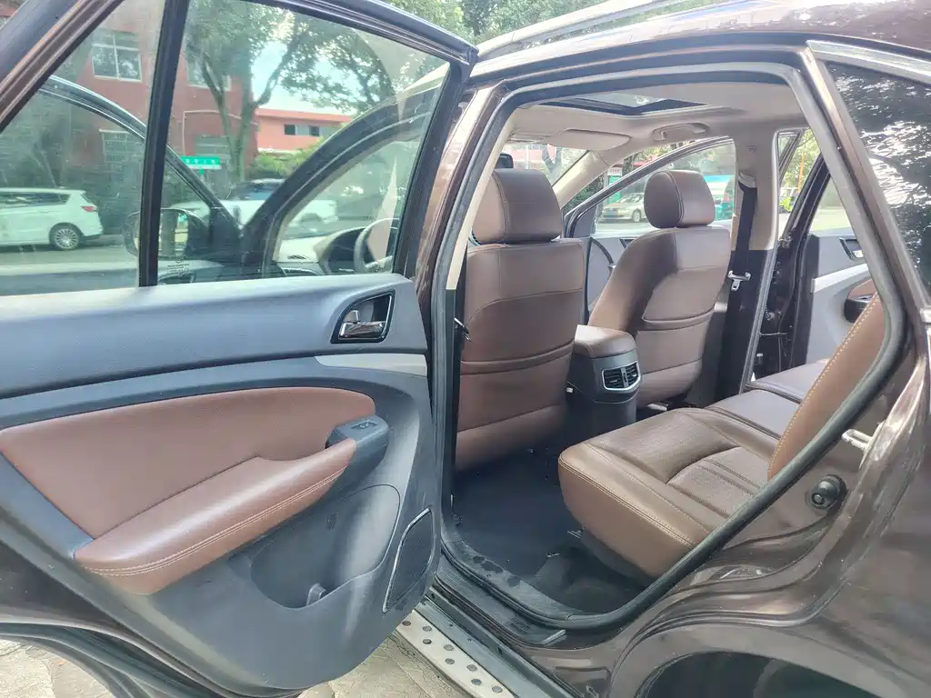 BYD S7 2015