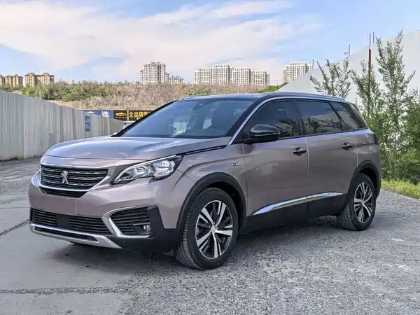 Peugeot 5008 2017