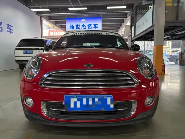 MINI COUPE 2012