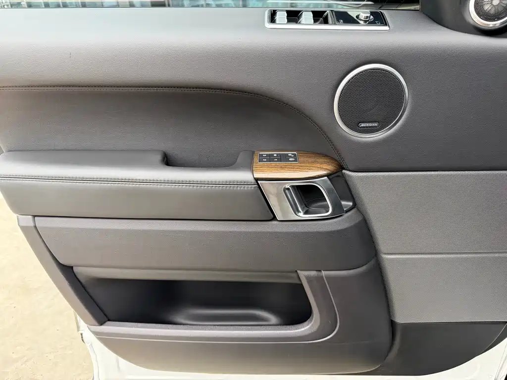 Land Rover Sport PHEV 2018
