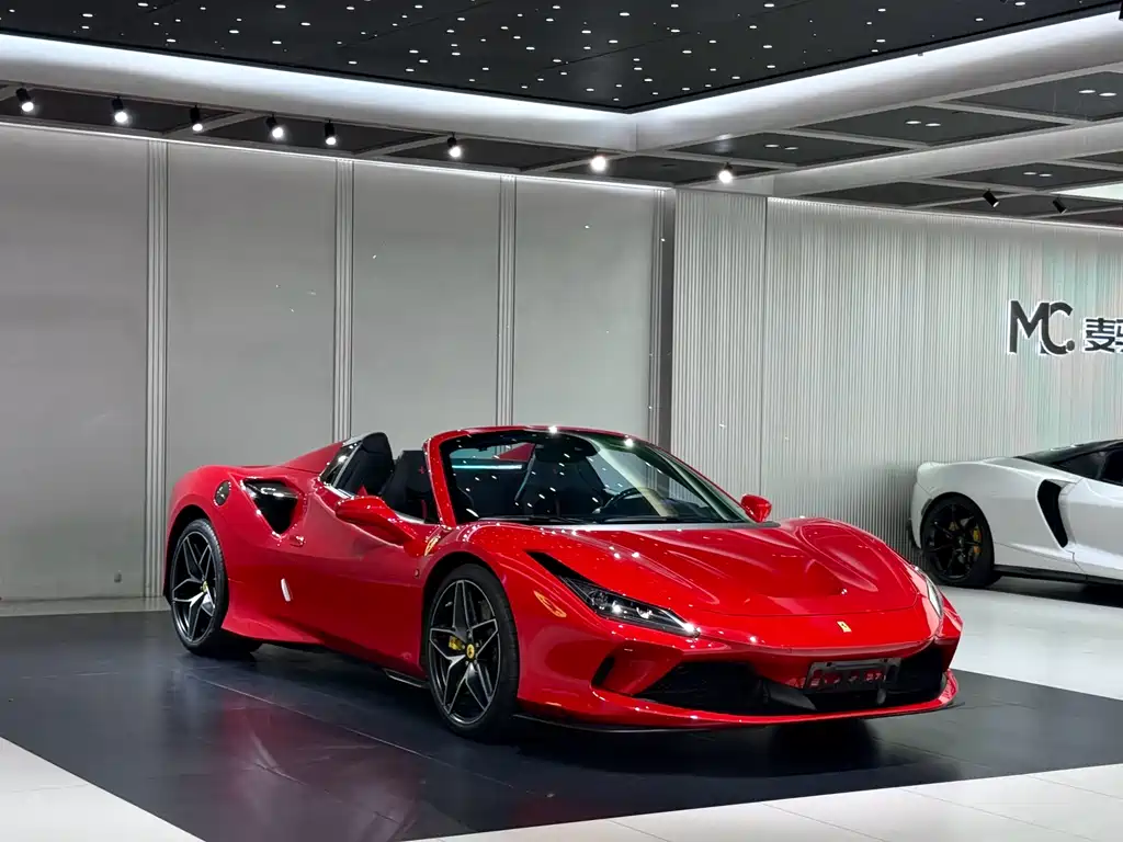 Ferrari F8 2022 — фото 2