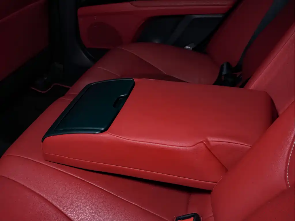 Toyota Camry 2020 — фото 15