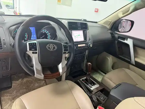 Toyota Prado 2014