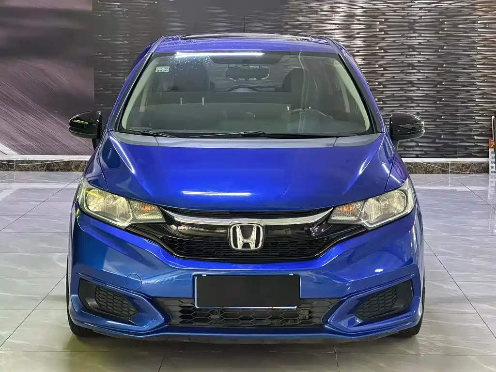 Honda Fit 2018 — фото 2
