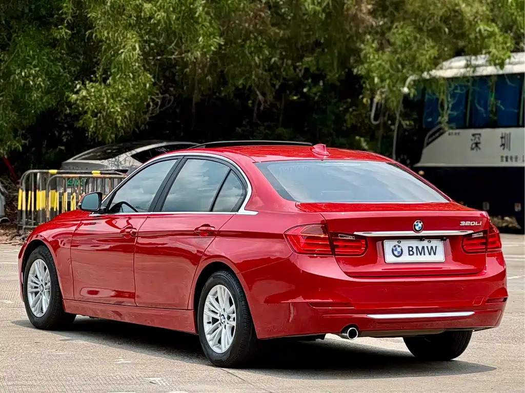 BMW 3 Series 2014 — фото 21