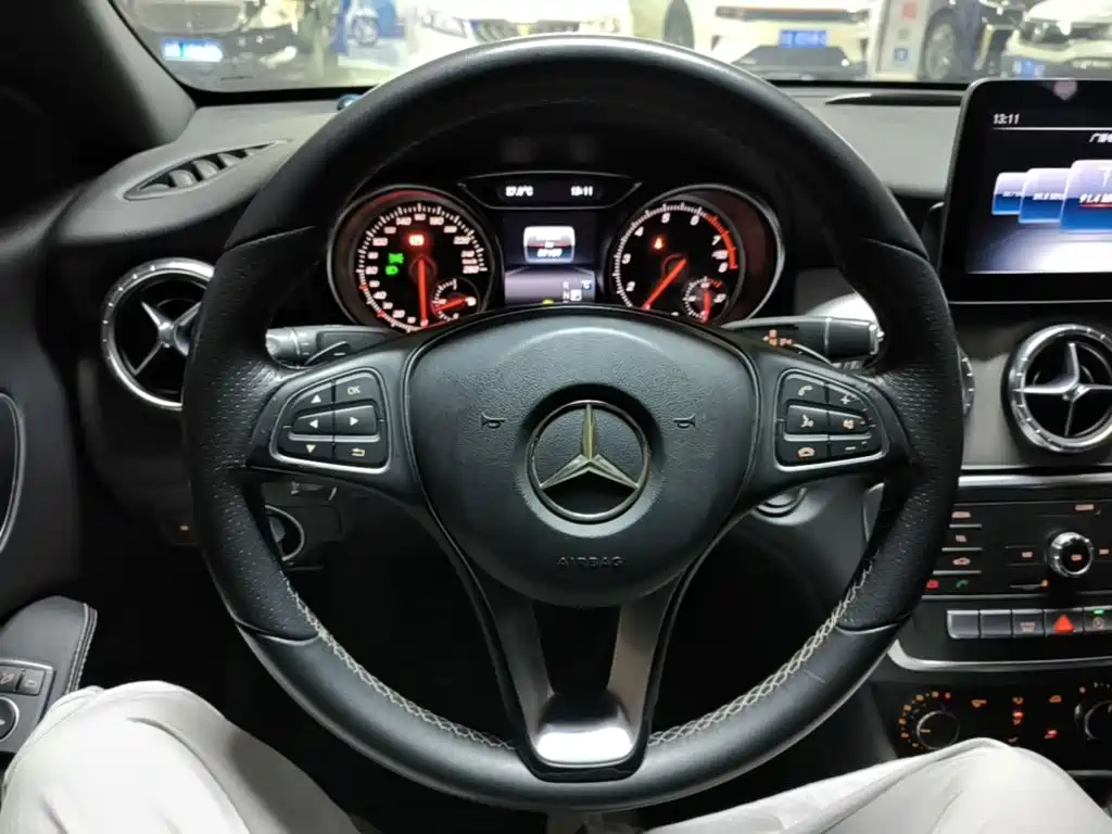 Mercedes-Benz CLA 2018 — фото 11