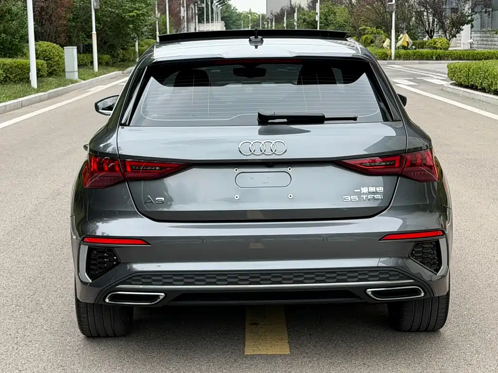 Audi A3 2023 — фото 16