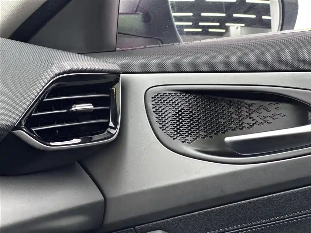 Hyundai Fista 2020 — фото 12