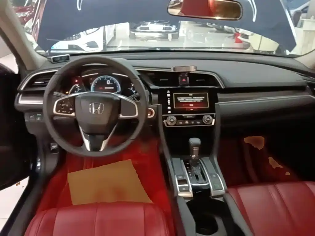 Honda Civic 2021 — фото 10