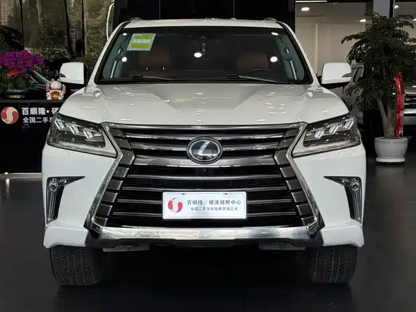 Lexus LX 2017