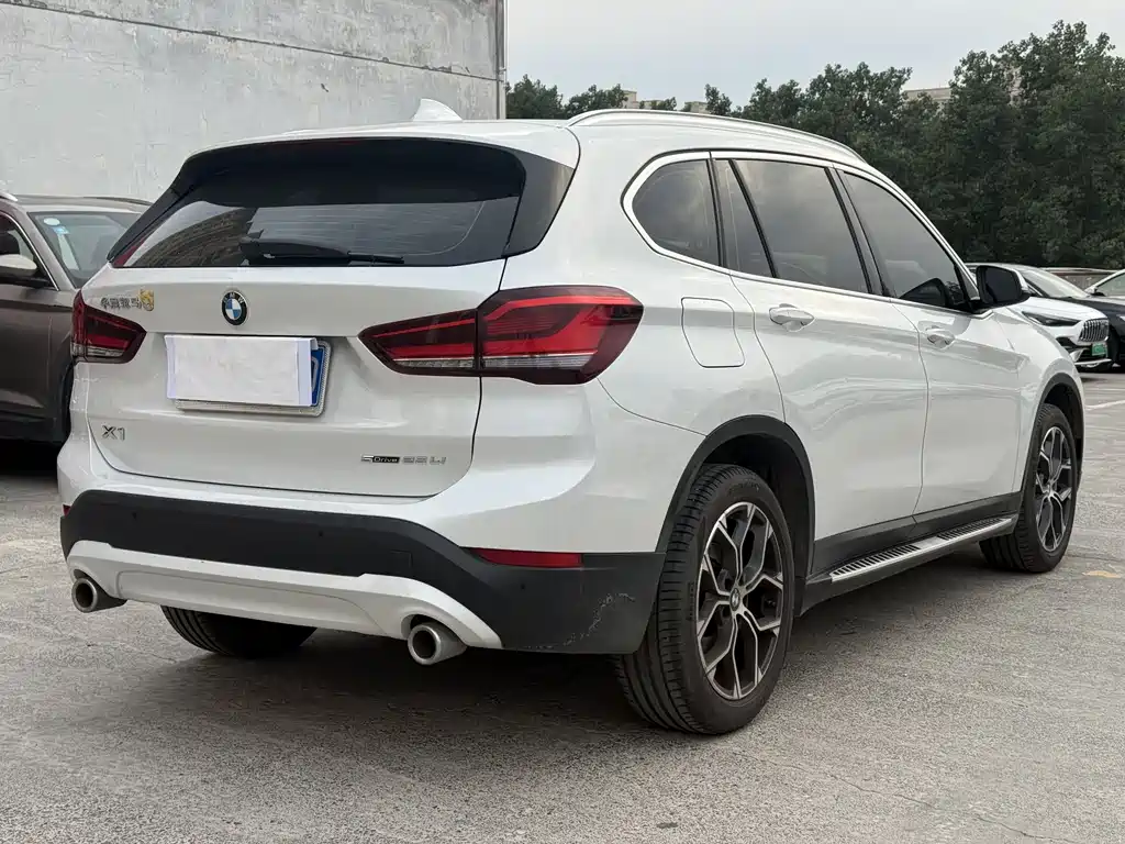 BMW X1 2022 — фото 11