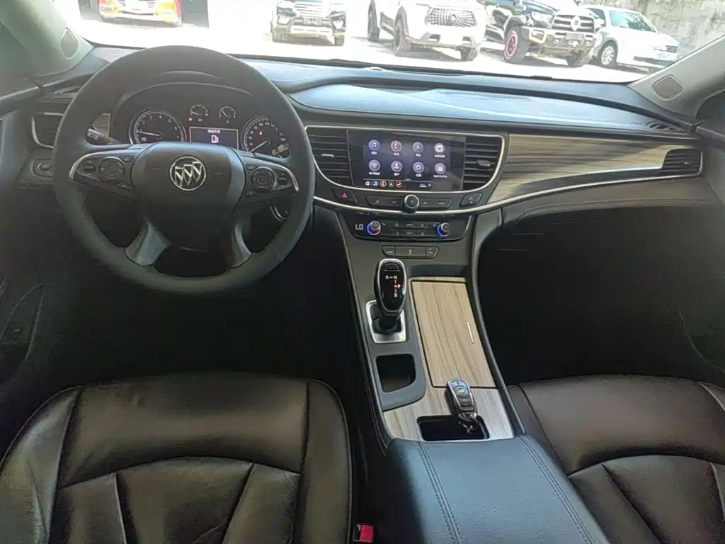 Buick LaCrosse 2020 — фото 10