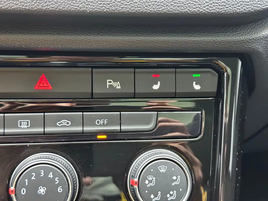 Volkswagen T-Roc 2022 — фото 10