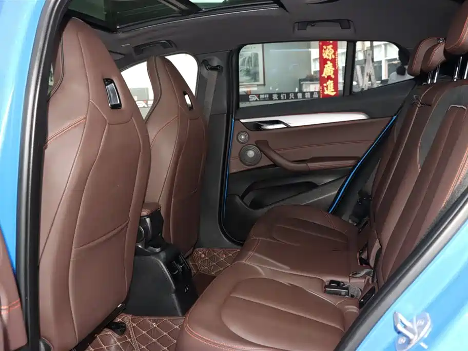 BMW X2 2023 — фото 12