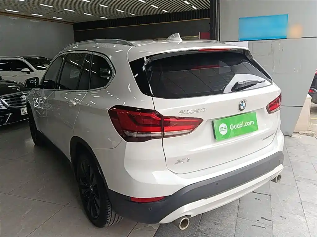 BMW X1 2021 — фото 5
