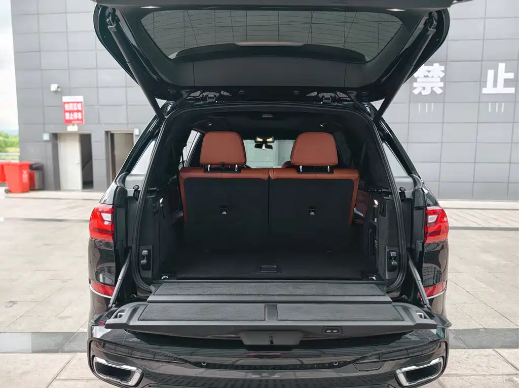 BMW X7 2020 — фото 16