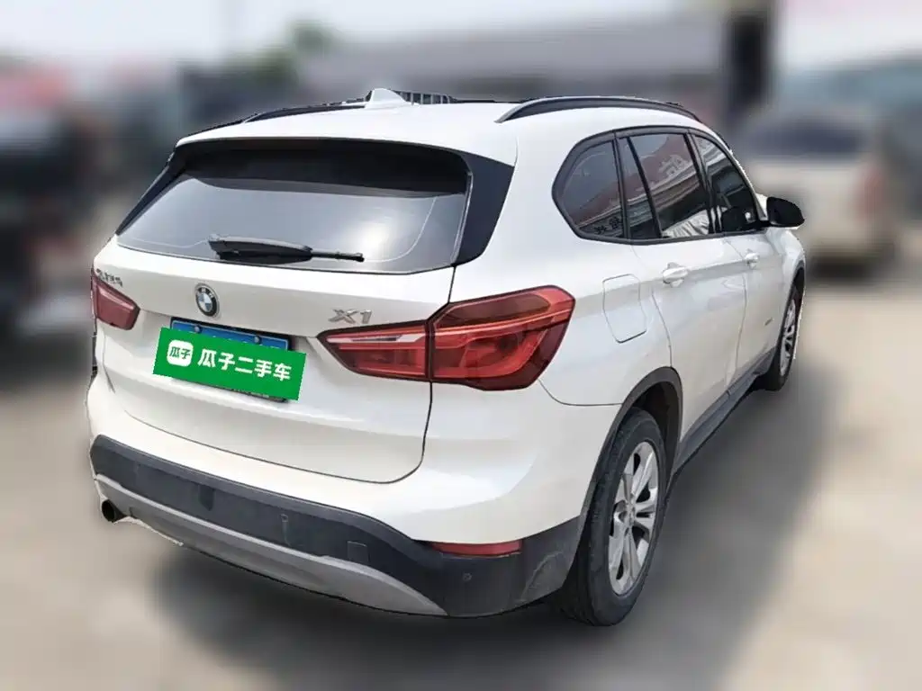 BMW X1 2016 — фото 12