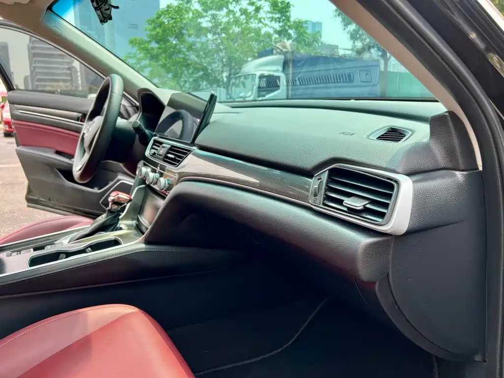 Honda Accord 2021 — фото 18