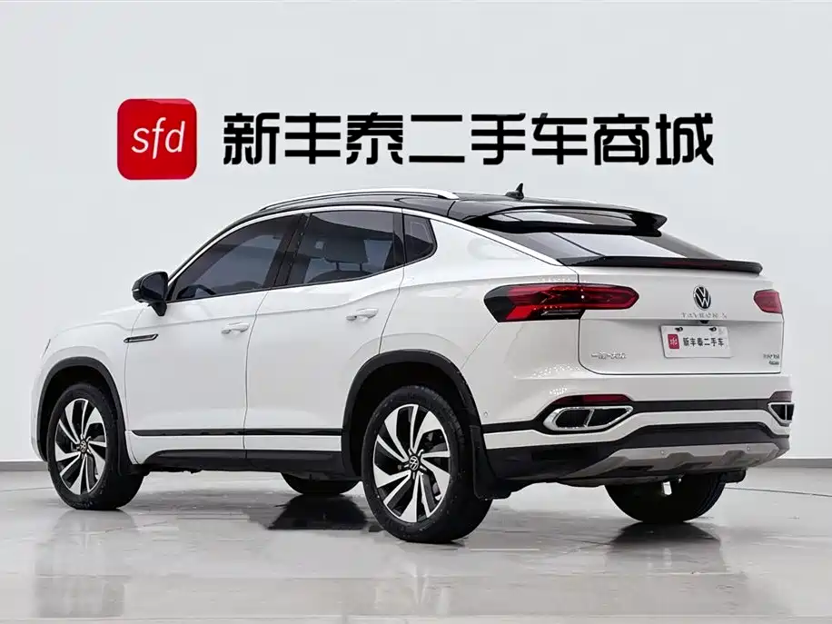 Volkswagen X 2022