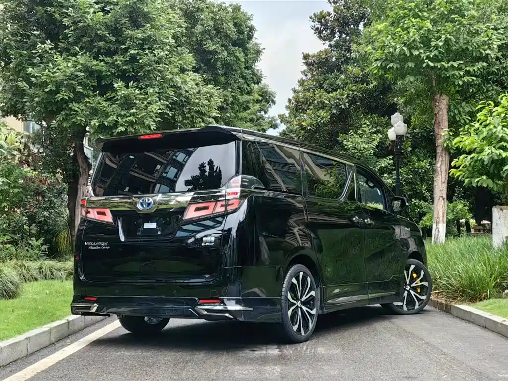Toyota Vellfire 2020 — фото 9