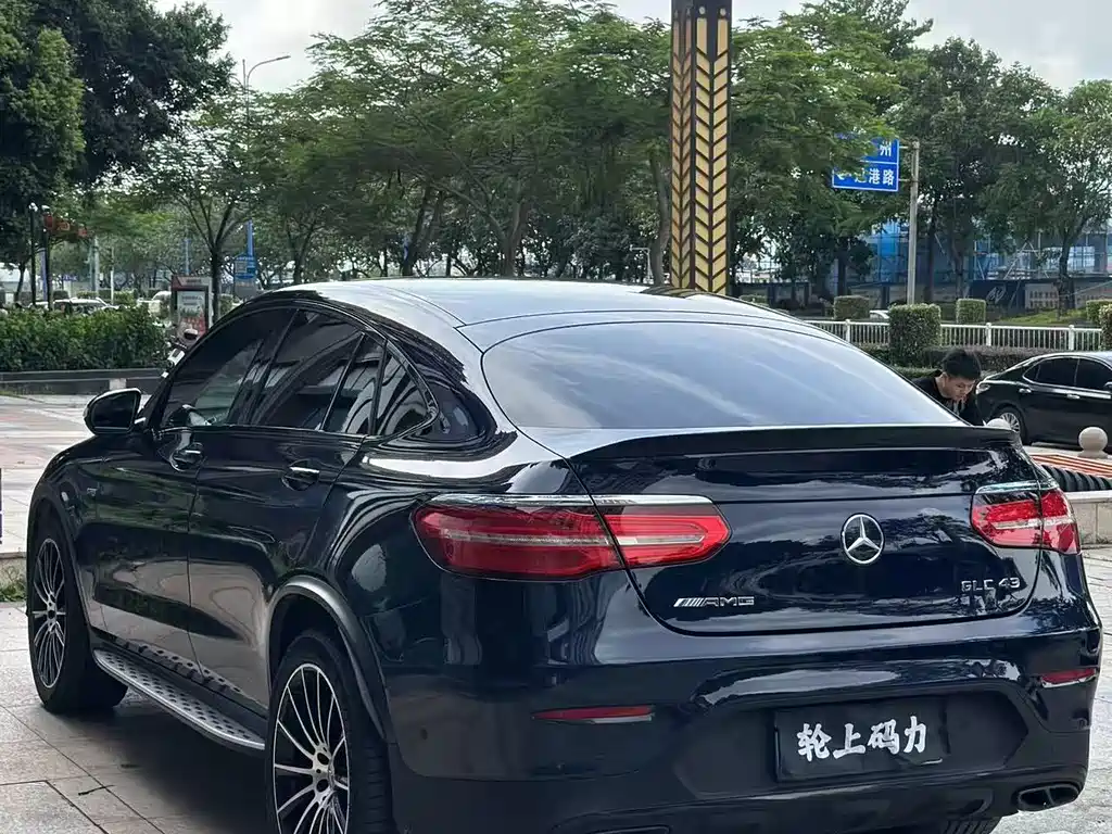 Mercedes-Benz GLC Coupe AMG 2018 — фото 6