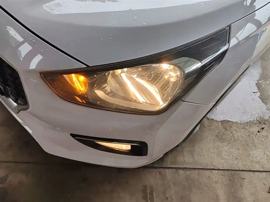 Hyundai Verna 2018 — фото 24