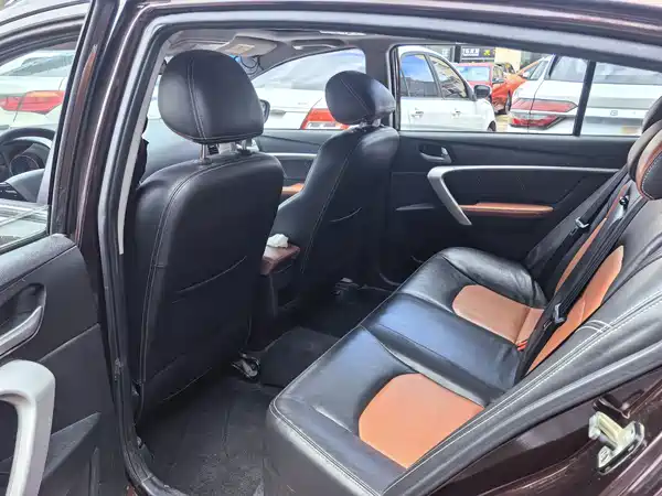Geely Emgrand 2016