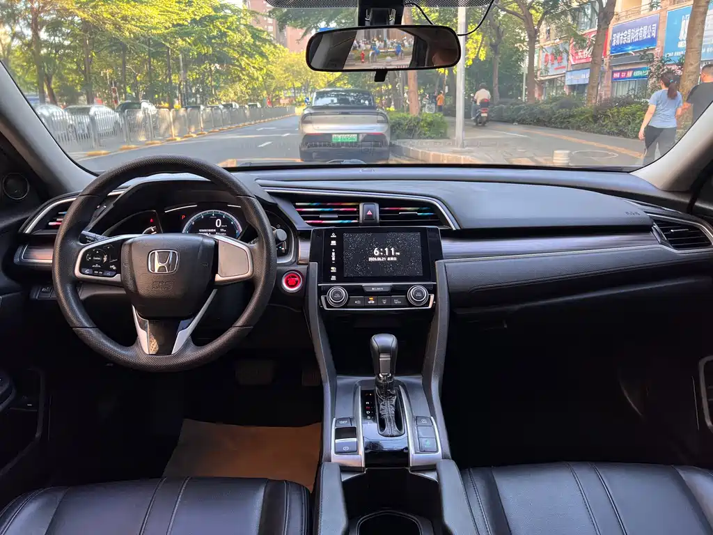 Honda Civic 2021 — фото 13