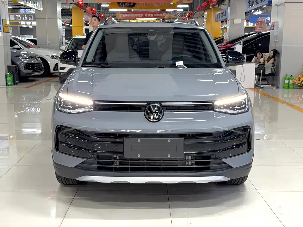 Volkswagen Tharu 2025