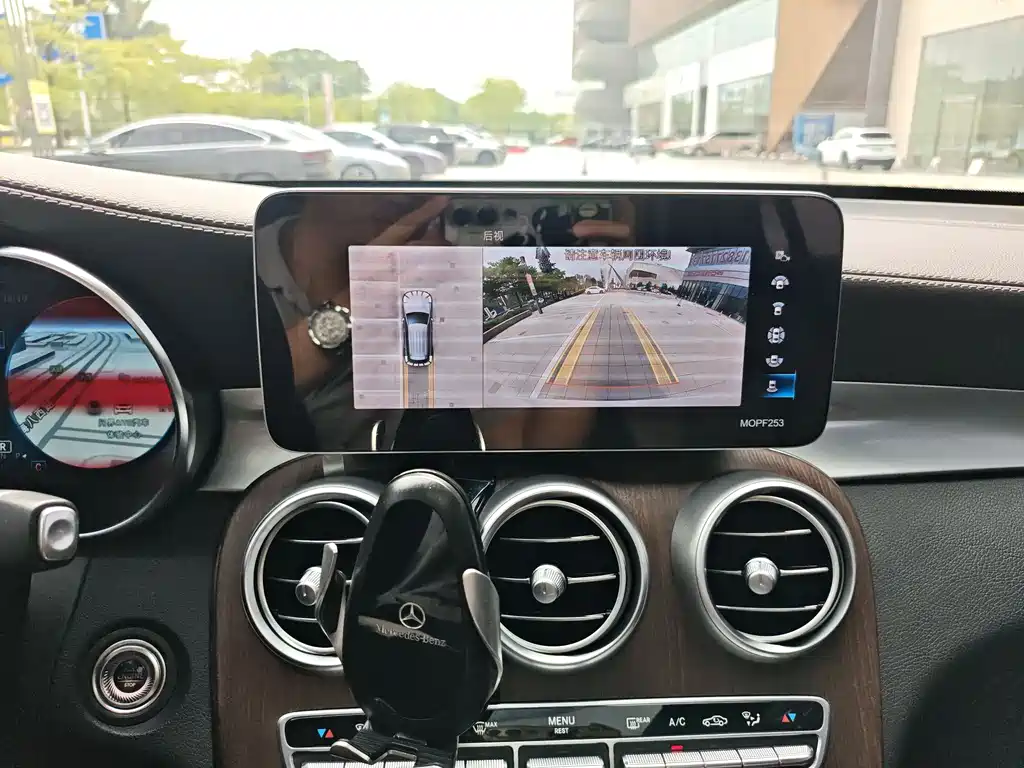 Mercedes-Benz GLC 2020 — фото 10