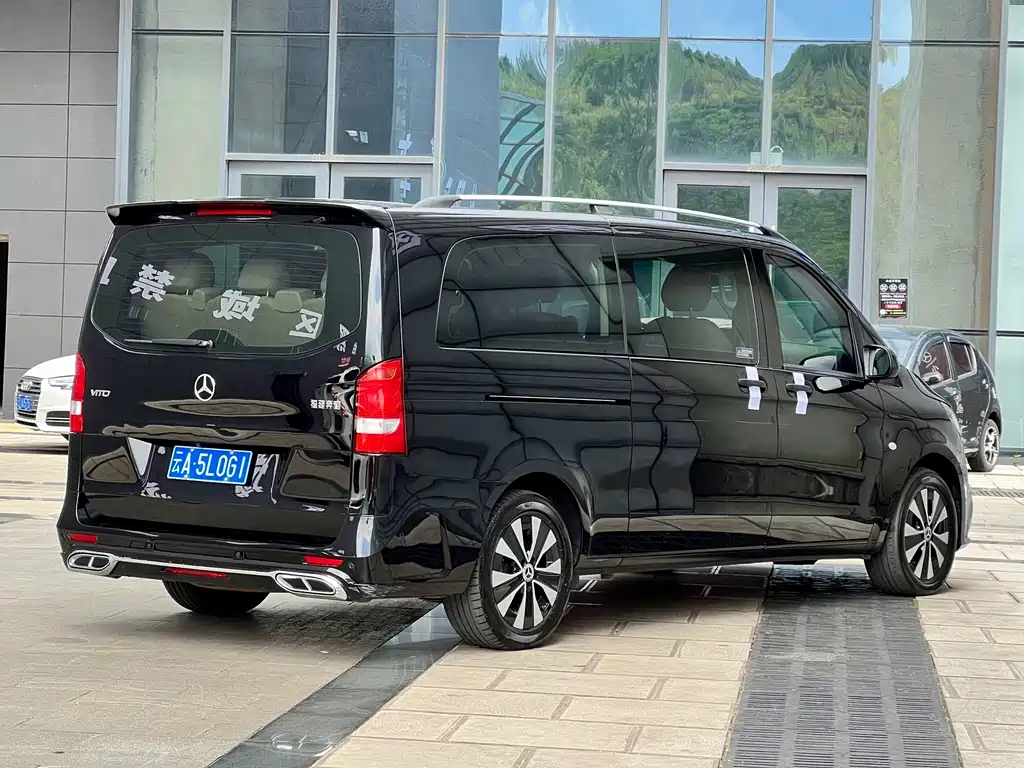 Mercedes-Benz Vito 2024 — фото 7
