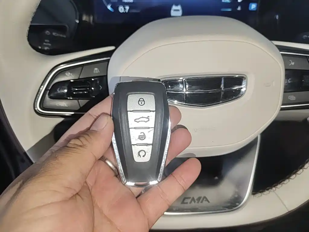 Geely Xingyue L 2022 — фото 9