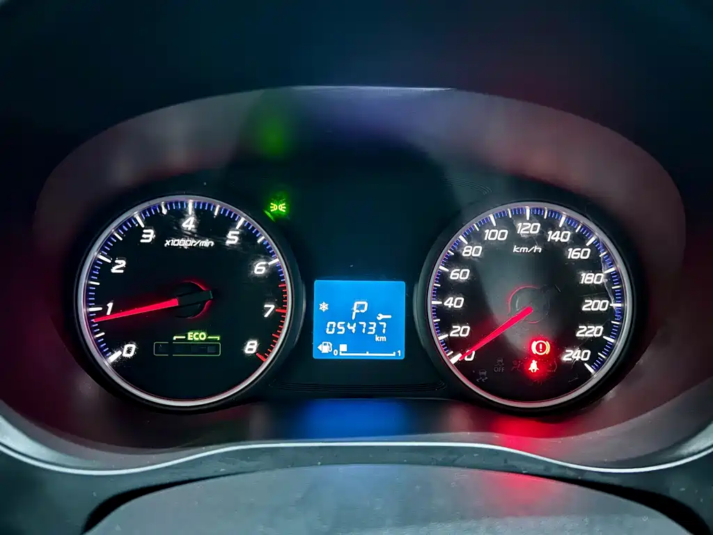 Mitsubishi Outlander 2022 — фото 16