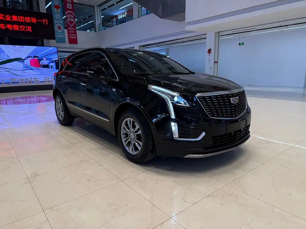 Cadillac XT5 2021 — фото 6