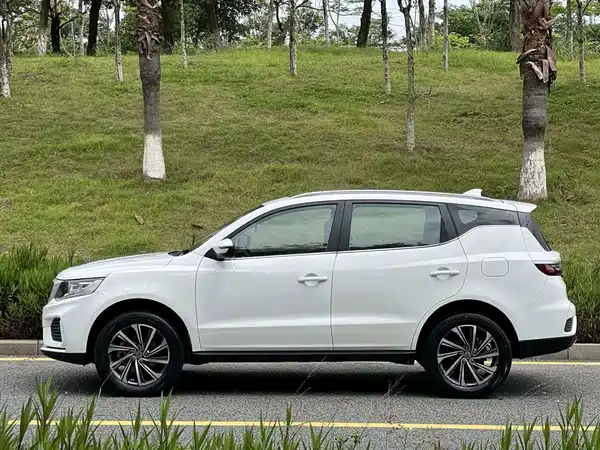 Geely Vision X6 2021