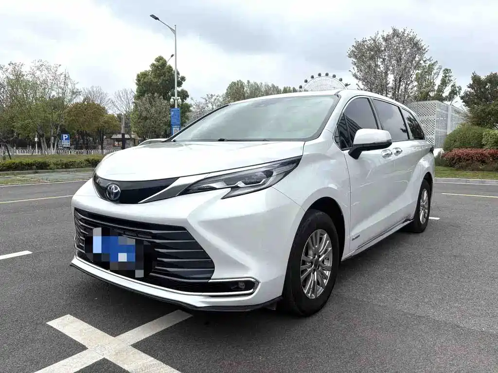 Toyota Sienna 2022