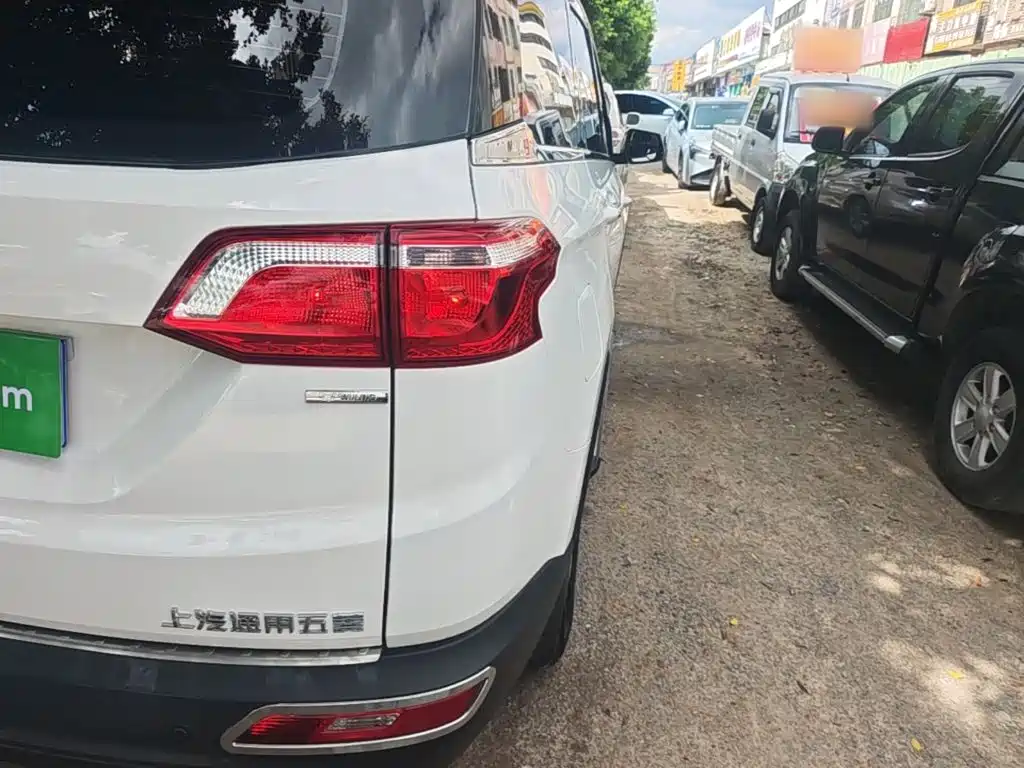 Wuling Hongguang S3 2019 — фото 8