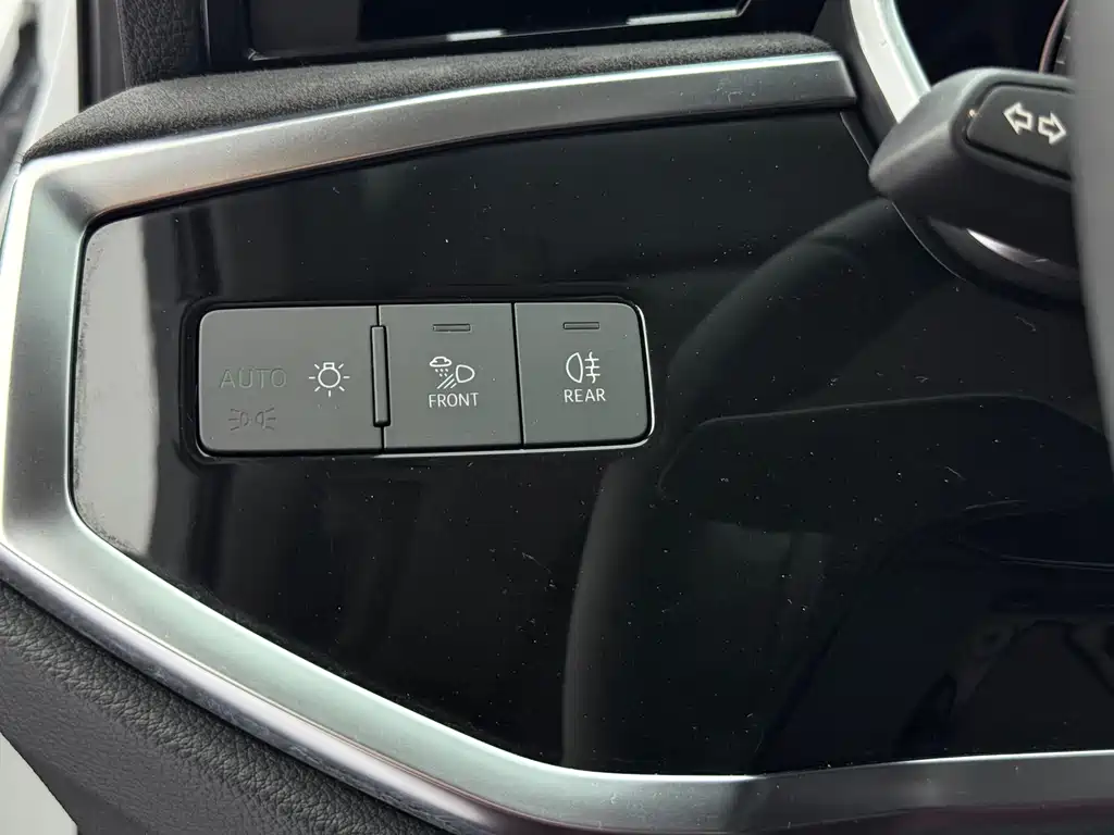 Audi Q3 2022 — фото 19
