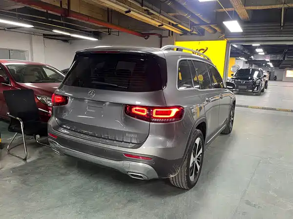 Mercedes-Benz GLB 2021