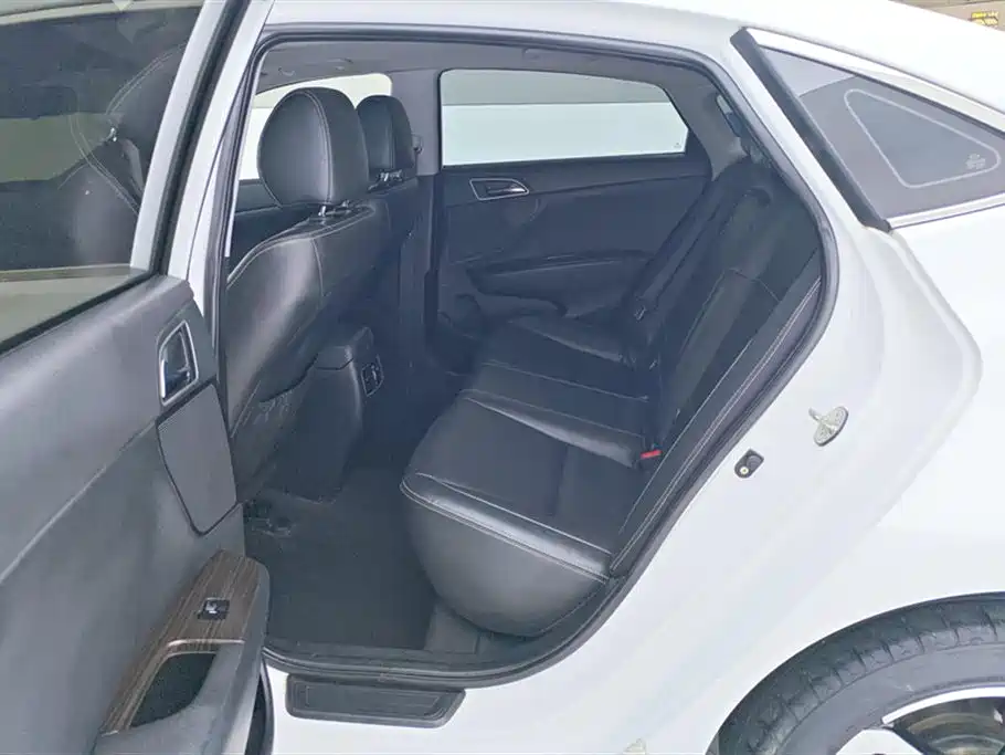 Hyundai Mistra 2016 — фото 11