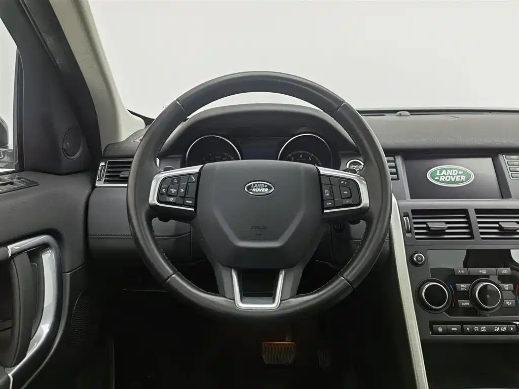 Land Rover Discovery Sport 2018 — фото 11