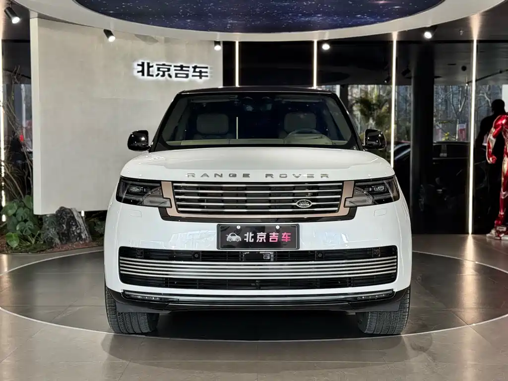 Land Rover Range Rover 2024 — фото 2