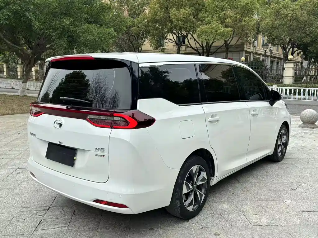 GAC Motor Trumpchi M6 2022 — фото 14