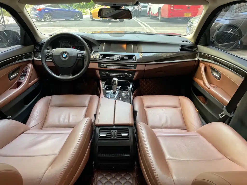 BMW 5 Series 2014 — фото 18